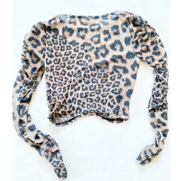 Boutique | Leopard sheer cinched crop top - Picture 2 of 4